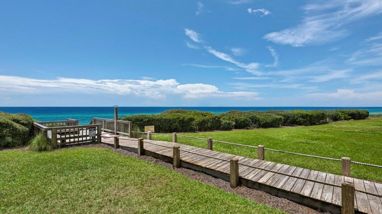 Monterey B302 Holiday home *